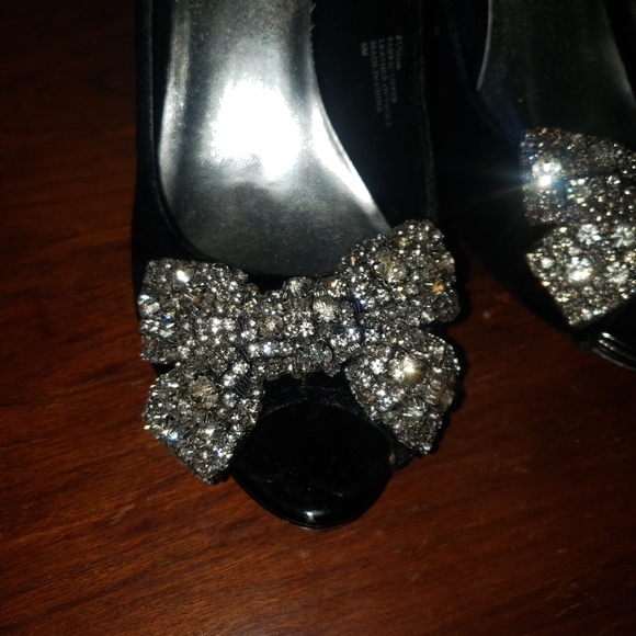 WHBM Bow suede heels - Picture 6 of 7